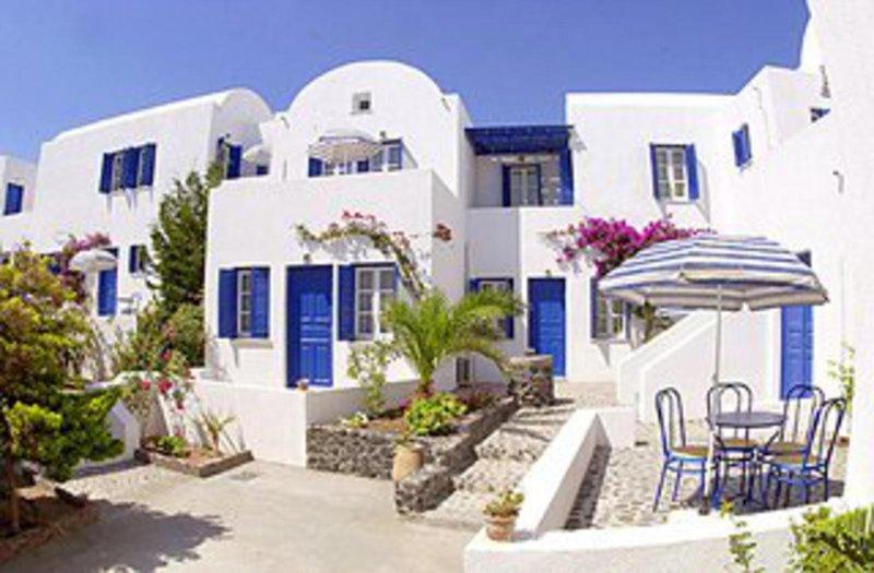 Scorpios Beach Hotel Apartments and Suites Santorini, slika 1